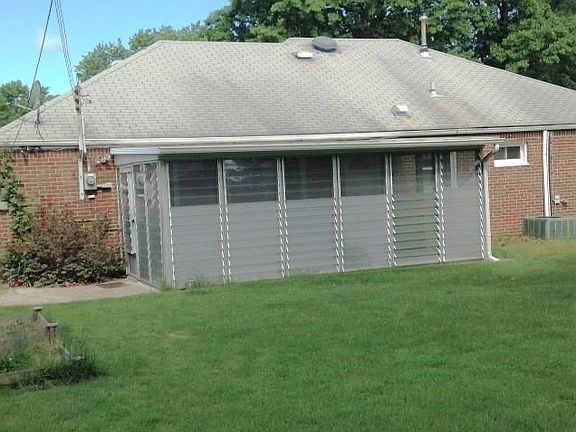 2nd image of 653 Birch Dr