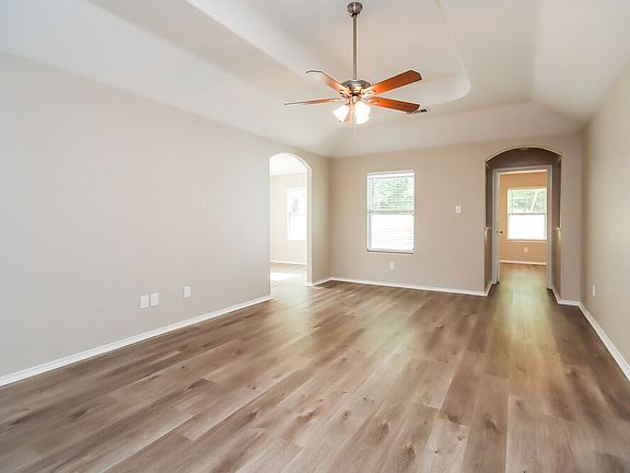 3rd image of 426 Laurel Sage Dr