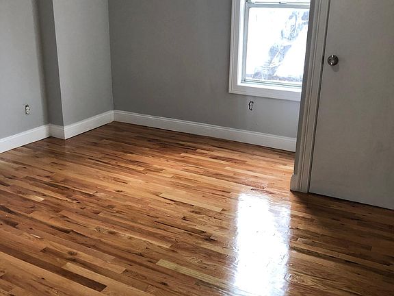 2nd image of 31 Halsey St Floor 2
