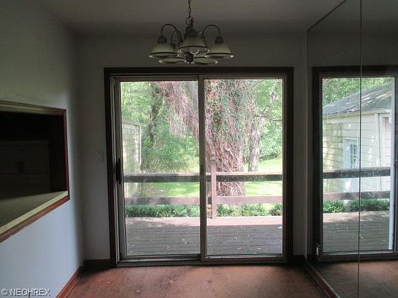 5th image of 18613 Harlan Dr