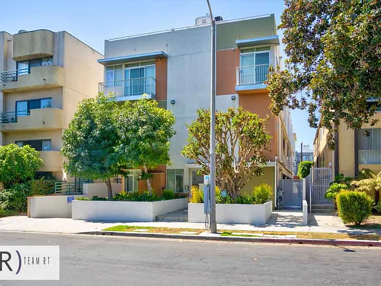 1737 Colby Ave #201 — Photo 6