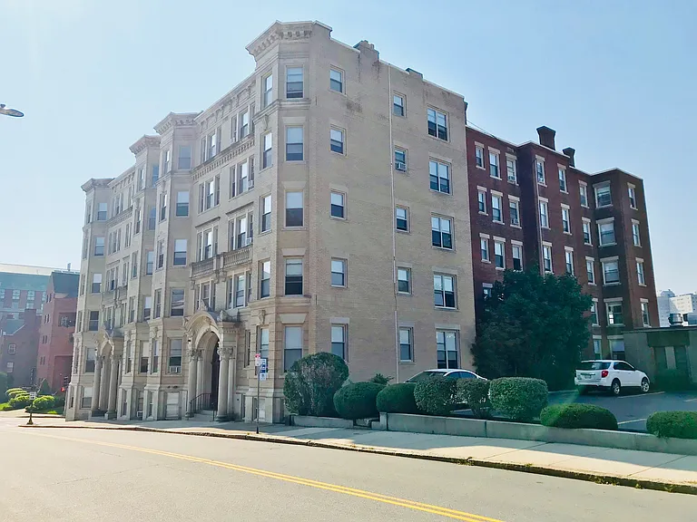 46 & 46A Elm Street — Photo 34