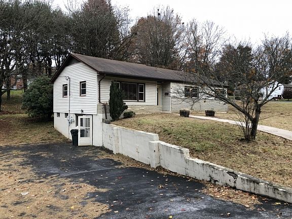 2nd image of 51 Cherry Ln