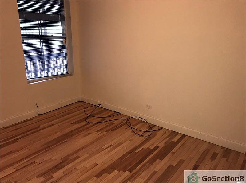 2nd image of 6414 S Eberhart Ave