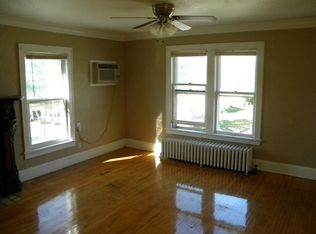 960 19th Ave NE APT 4, Minneapolis, MN 55418