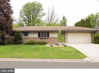 630 Monroe St S, Shakopee, MN 55379