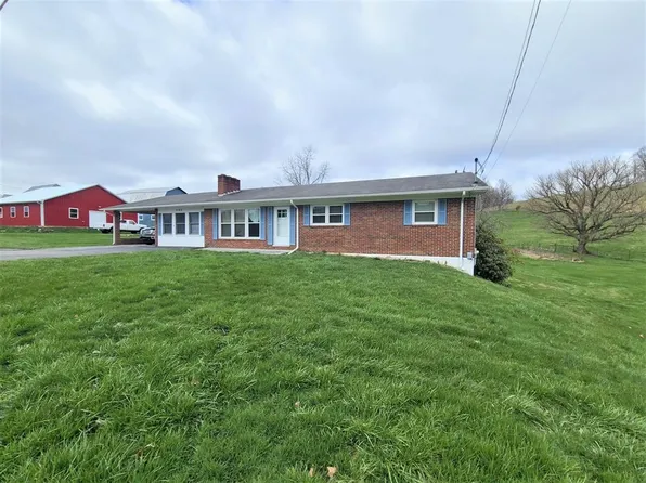 592 Adwolfe Rd, Marion, VA 24354