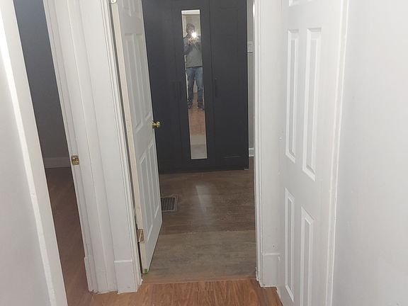 2nd image of 108 W Loretta Ave