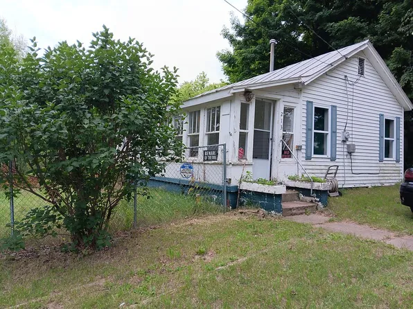 213 N Batavia Rd, Coldwater, MI 49036
