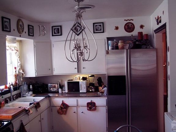 5th image of 108 Berkshire Ln