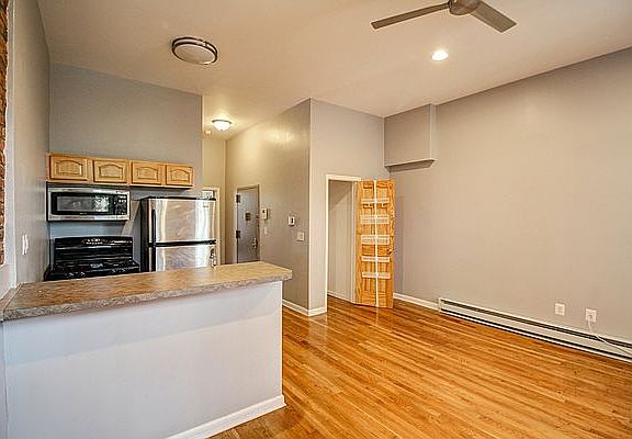 5th image of 38 Halsey St #3A