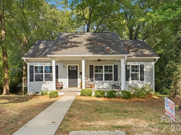 303 S Mountain St, Cherryville, NC 28021