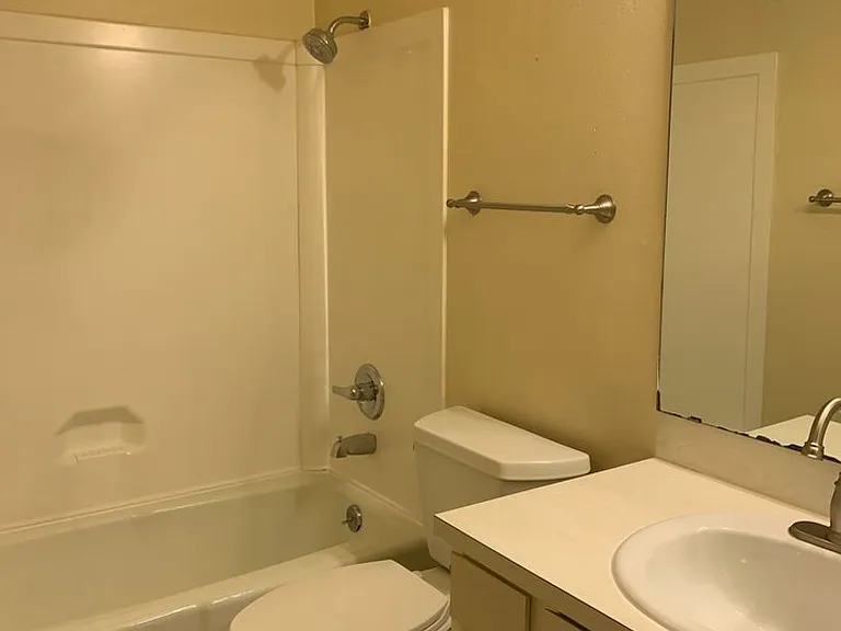 1309 Kirkwood Dr #405 — Photo 13