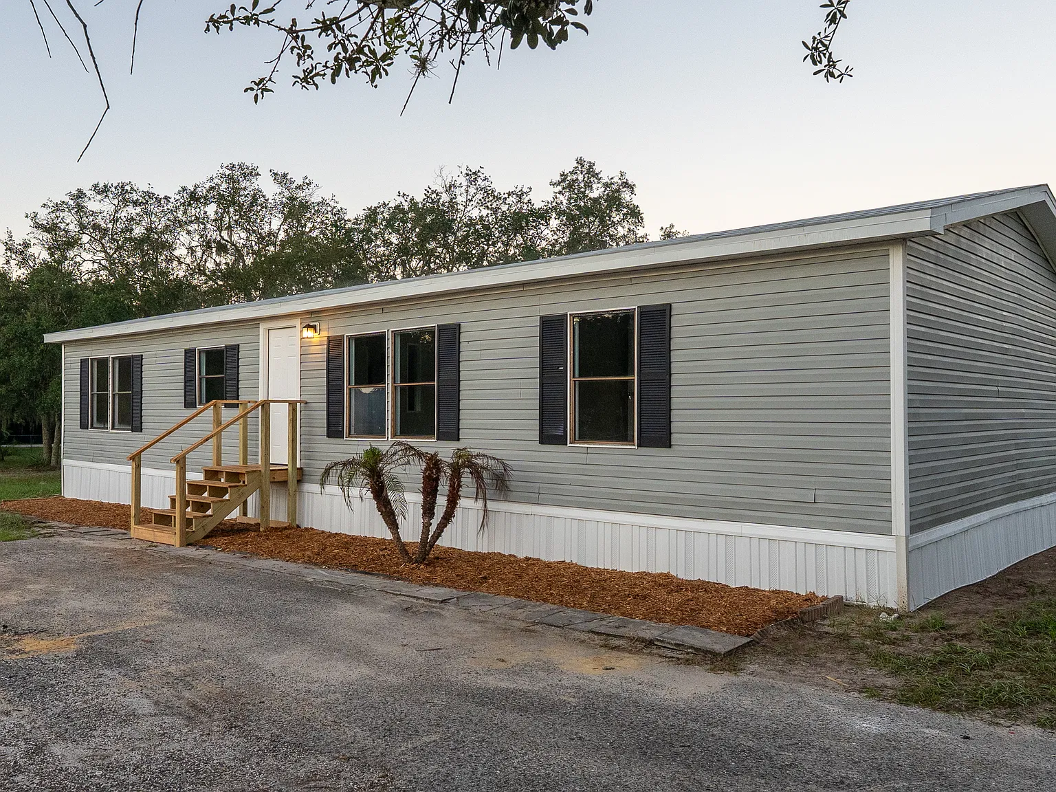 3 bed, 1248 sqft, $1,850 — Photo 1