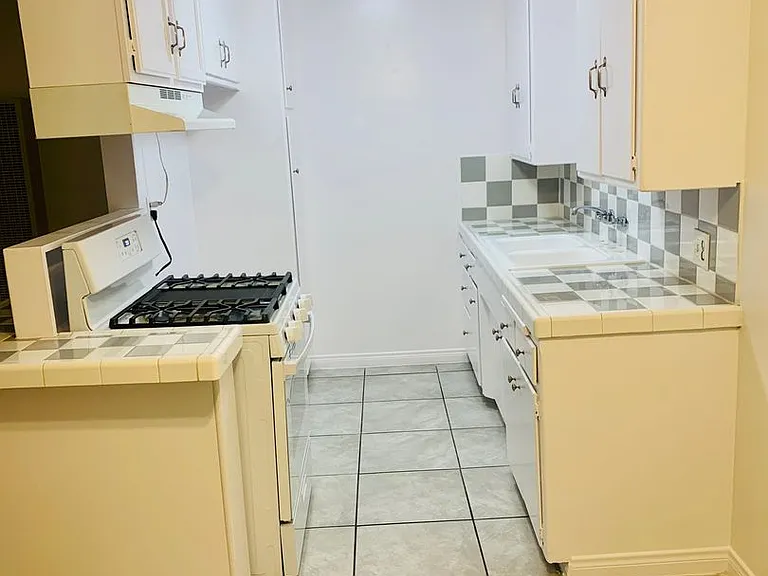 6290 Cherry Ave #4 — Photo 13