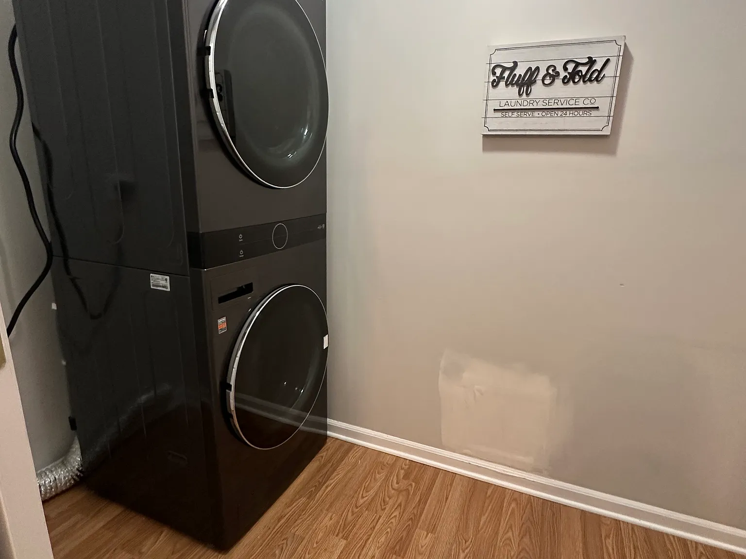 3 bed, 1101 sqft, $2,600 — Photo 3