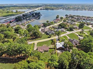 12961 Pelican Blvd, Willis, TX 77318