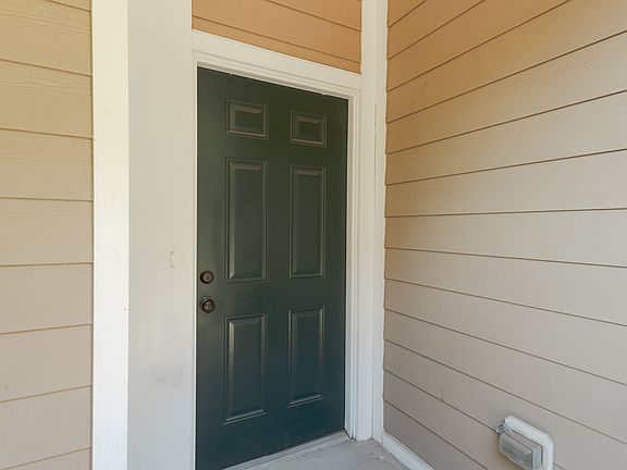 5th image of 13650 Endeavour Dr