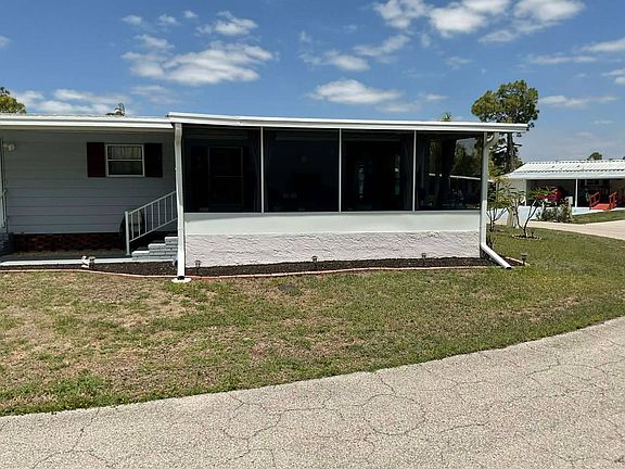 5th image of 19240 Tuckaway Ct #52B