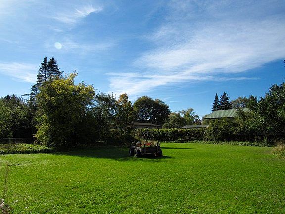 5th image of 1829 Presque Isle Ave