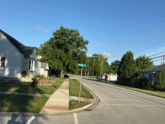 4th image of 17903 Walter St