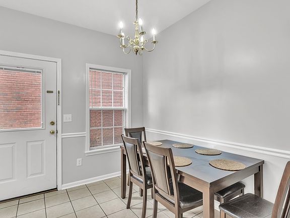 2nd image of 313 E Lampkin St APT 2
