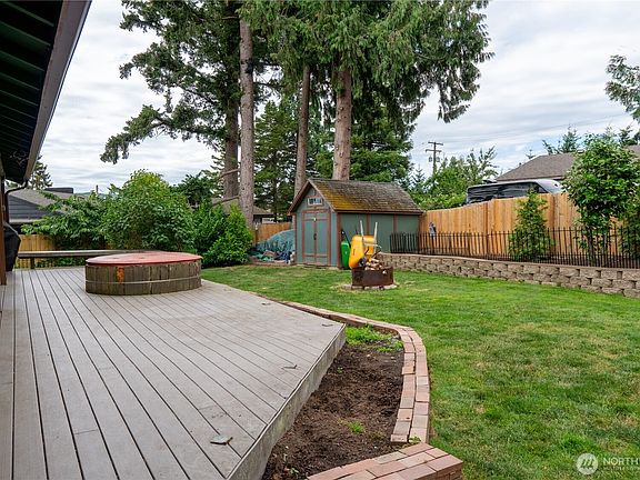 5th image of 727 Poplar Drive