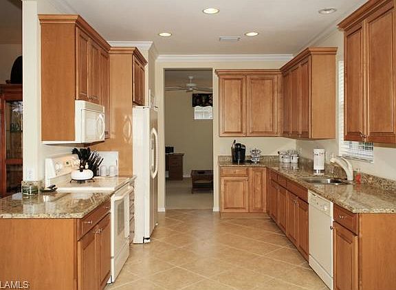 5th image of 12237 Toscana Way APT 201