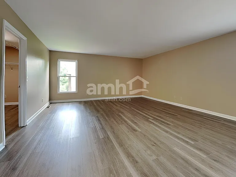 7037 Berry Blossom Ct — Photo 12