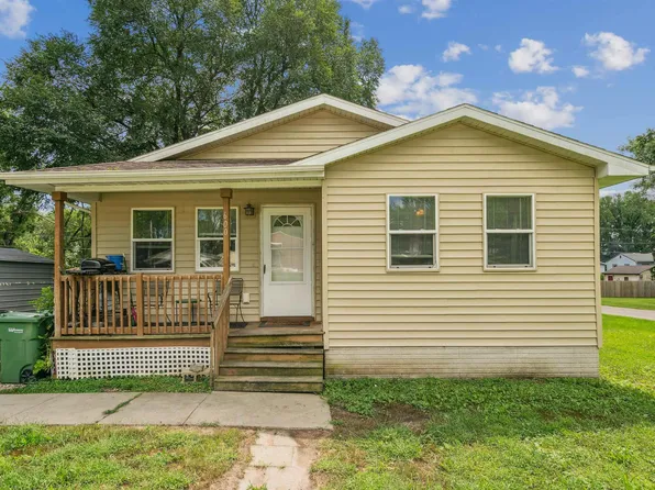 600 S View Dr, Waterloo, IA 50707