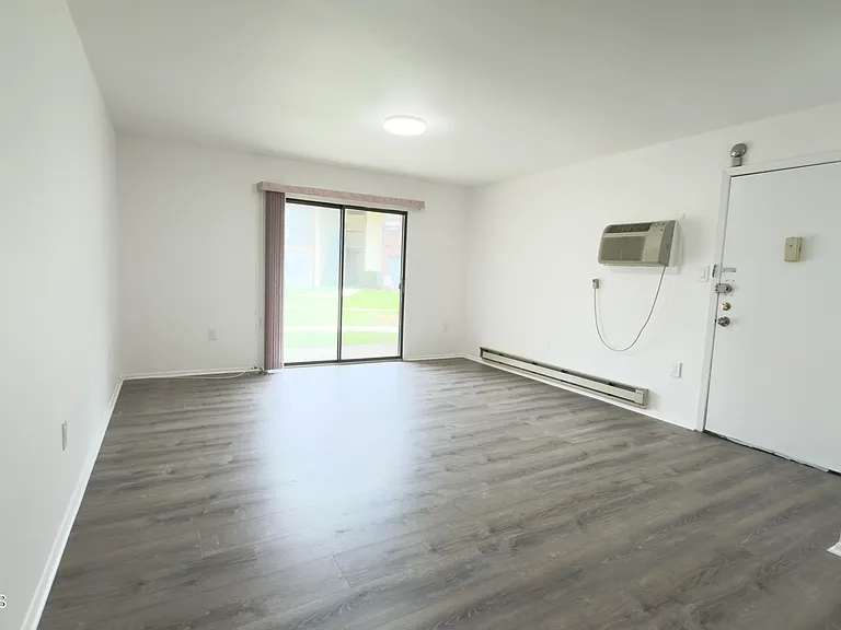 91 Arrowood Rd #D — Photo 20