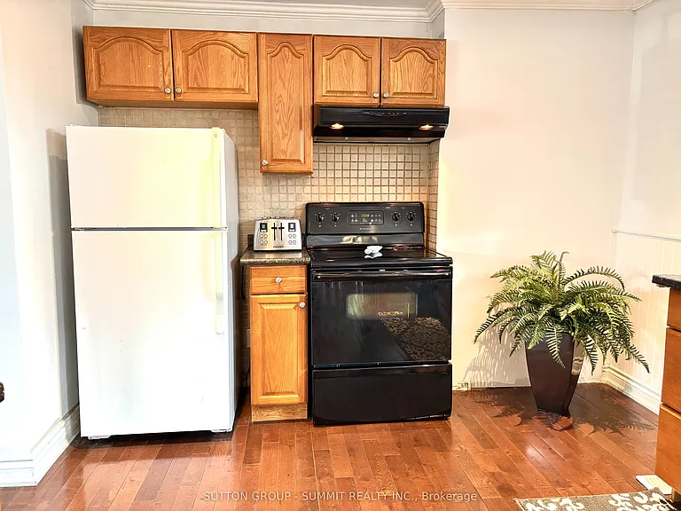 2958 King St — Photo 8
