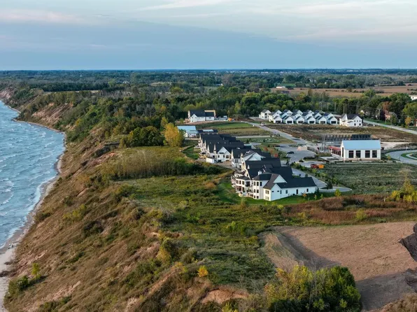 1192 Shieling LANE Lot 6, Port Washington, WI 53074