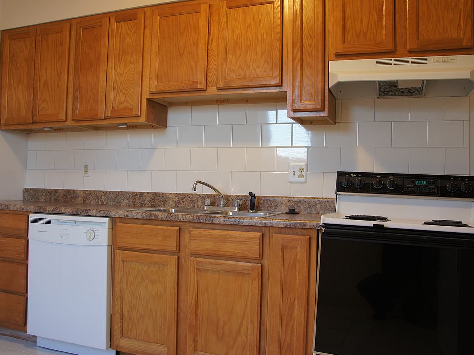2nd image of 6909 Bruno Ave