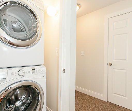 2nd image of 3121 N Southport Ave #811