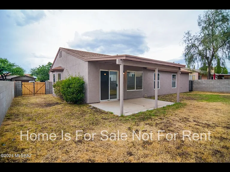 10038 E Moonstruck Way — Photo 16