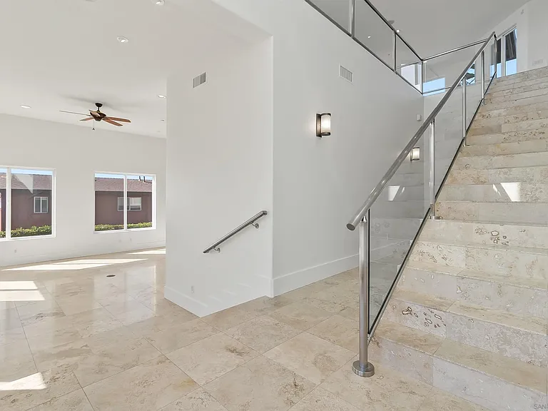 1371 San Elijo Ave — Photo 19