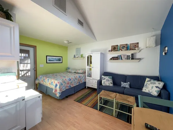 56821 N Carolina Hwy, Hatteras, NC