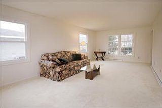 4th image of 12875 Bayview Dr