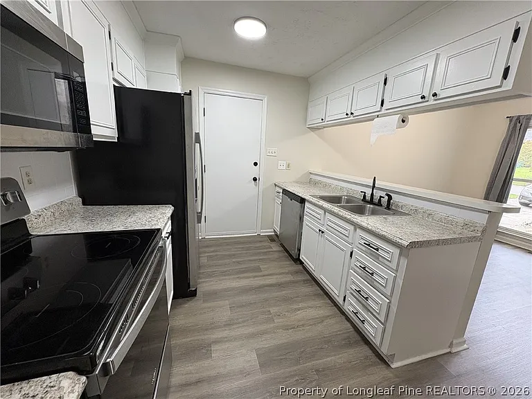 491 Oates Dr — Photo 7
