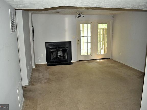 3rd image of 9804 Woodyard Cir