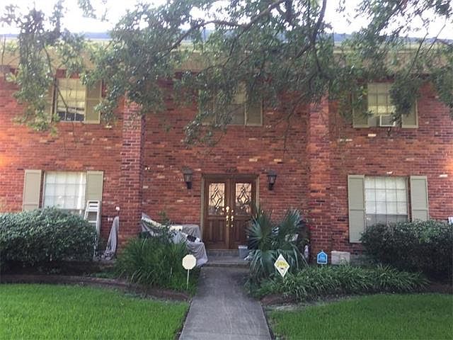 1st image of 4524 Chateau Dr