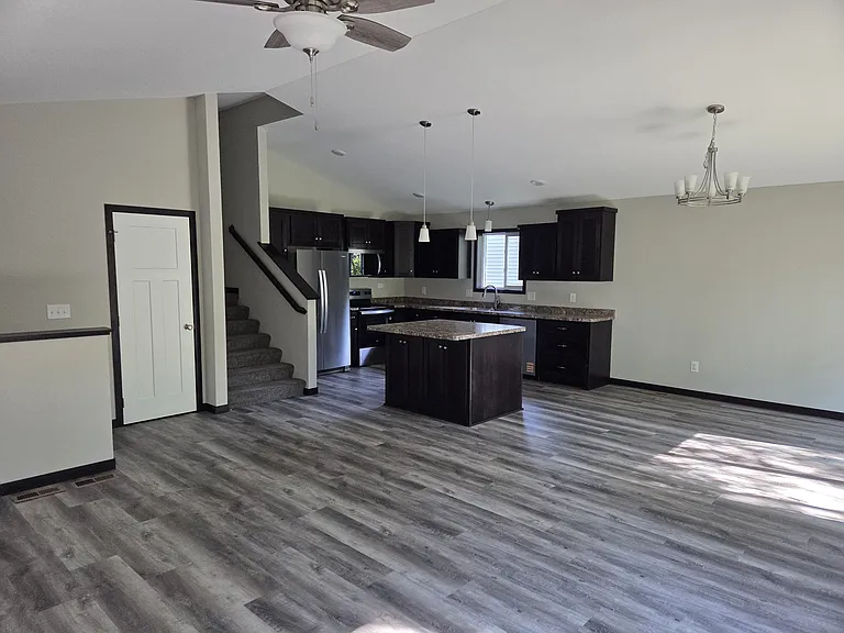 1029X Holton Ave — Photo 6