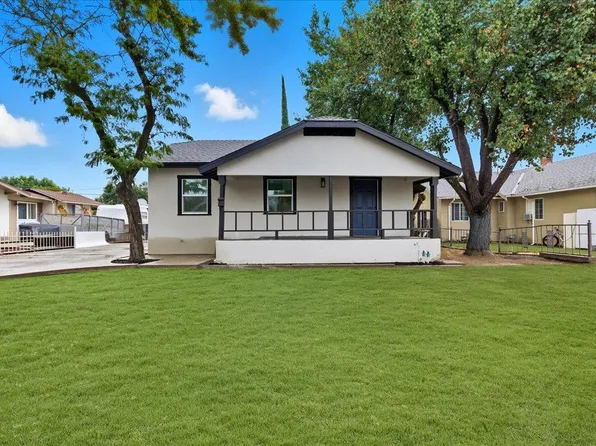 2842 B St, Selma, CA 93662