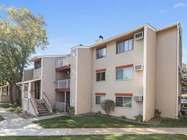 400 Shelard Pkwy Unit 303, Saint Louis Park, MN 55426