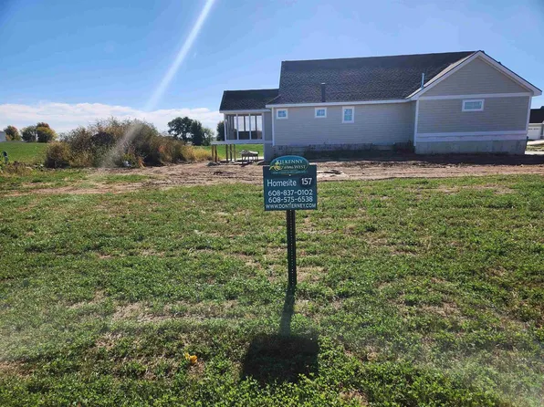 1600 Schreiner Lane #157, Waunakee, WI 53597