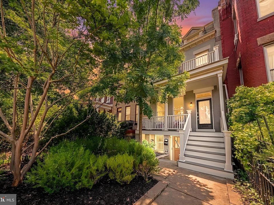 1st image of 659 Maryland Ave NE