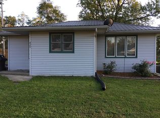 820 Stuart Ave, Chariton, IA 50049