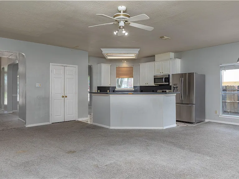 3103 Lauren Ln — Photo 10