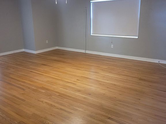 5th image of 314 Bay St